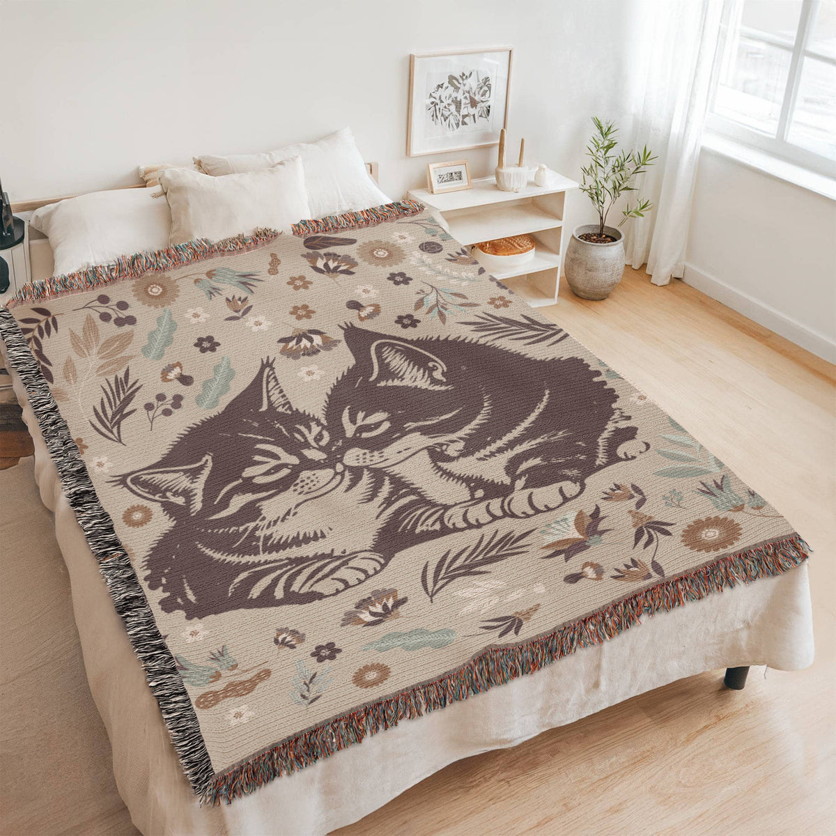 Snuggling Kitties - Woven Blanket